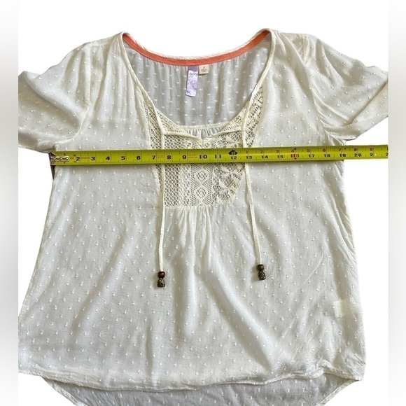 Alya Peasant Blouse with Crochet Front Detail - Off White- Size Small - Picture 9 of 10